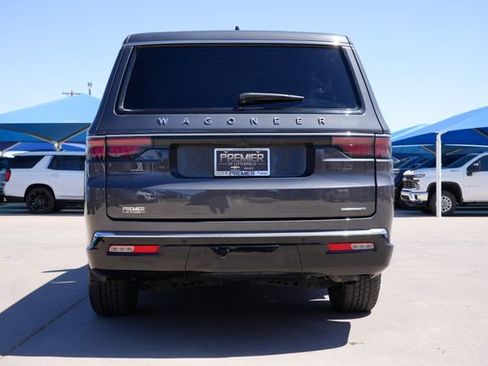 Used 2024 Jeep Wagoneer L Series II w/ Flexible Seating Group image 5