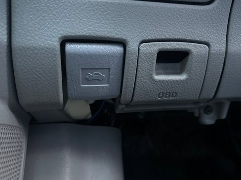 Used 2012 Toyota Corolla L image 51