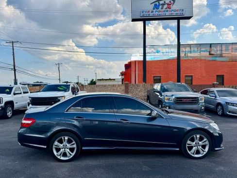 Used 2012 Mercedes-Benz E 350 4MATIC Sedan image 5
