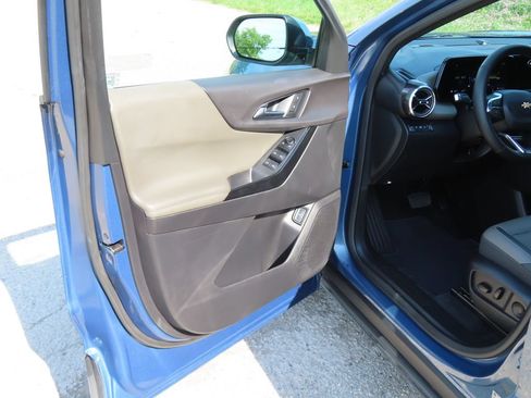 Certified 2025 Chevrolet Equinox LT w/ Convenience Package II AWD/4WD image 24