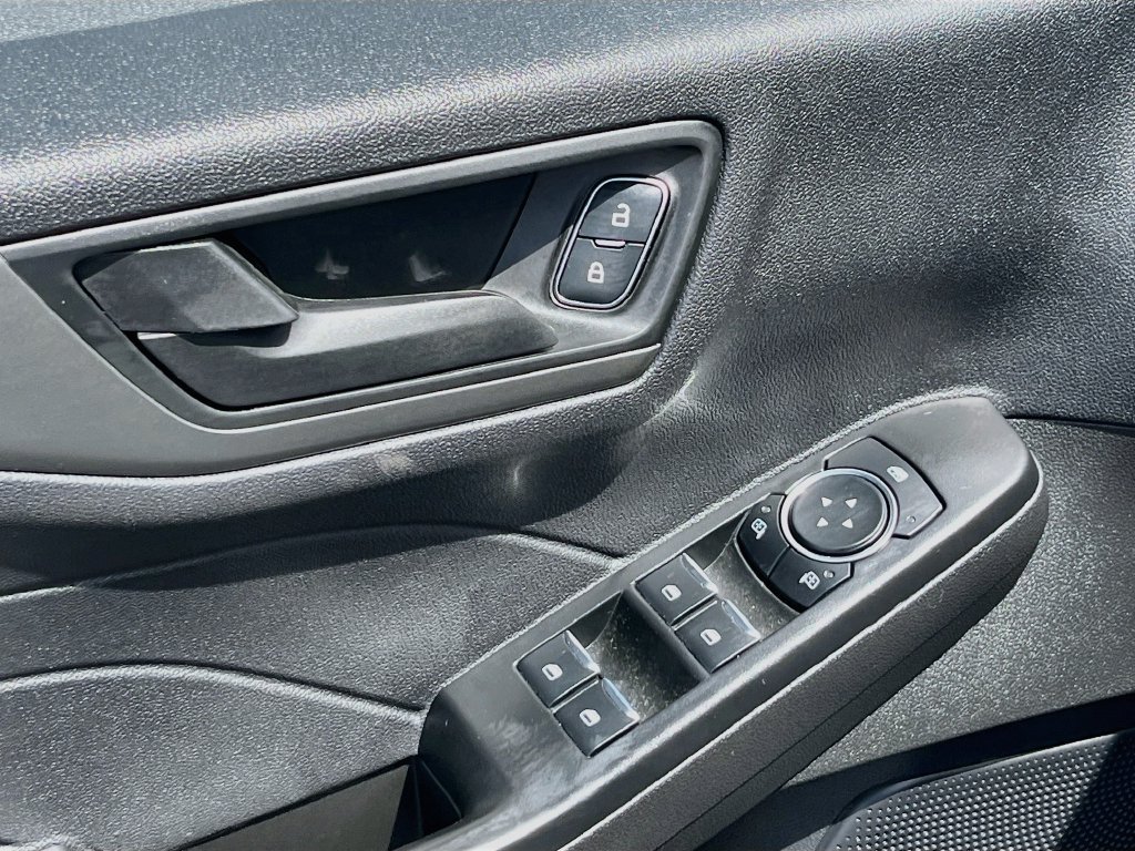 Used 2025 Ford Escape Active w/ Cold Weather Package FWD image 17