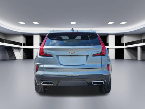 Used 2024 Cadillac XT4 Premium Luxury FWD image 2