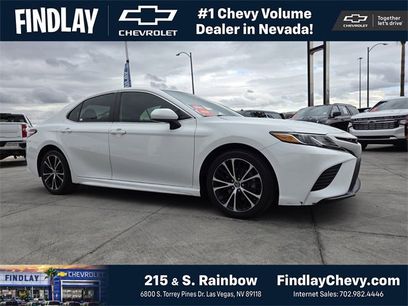 Used 2020 Toyota Camry SE w/ Carpet Mat Package