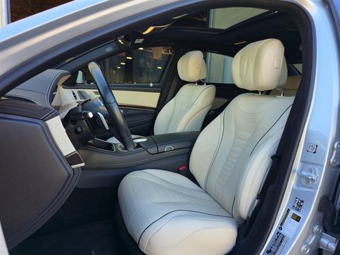 Used 2018 Mercedes-Benz S 450 Sedan image 16