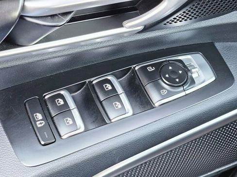 Used 2025 Kia Telluride S FWD image 21