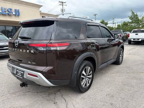 Used 2022 Nissan Pathfinder SL AWD/4WD image 8