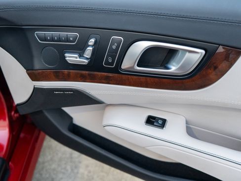Used 2016 Mercedes-Benz SL 63 AMG image 48