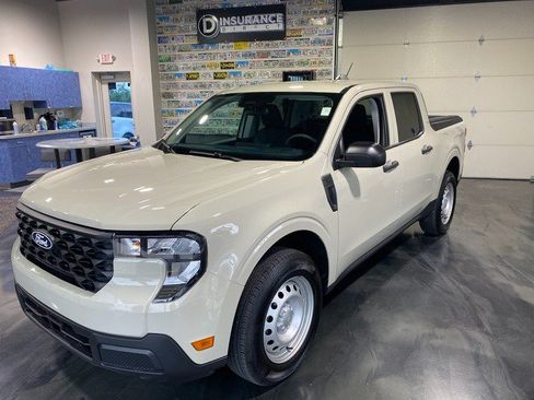 Used 2025 Ford Maverick XL w/ Equipment Group 102A AWD/4WD image 5