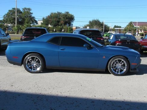 Used 2022 Dodge Challenger R/T Scat Pack image 3