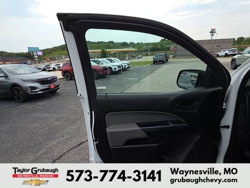 Used 2020 Chevrolet Colorado W/T RWD image 14