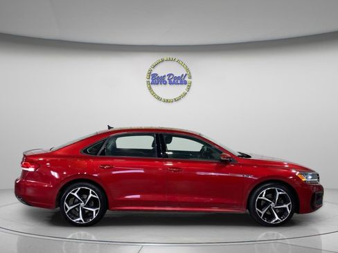 Used 2020 Volkswagen Passat 2.0T R-Line FWD image 6