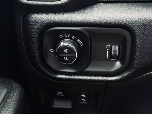 Used 2022 RAM 1500 Big Horn image 30