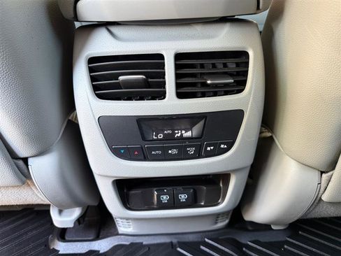 Used 2018 Acura MDX SH-AWD w/ Technology Package image 38