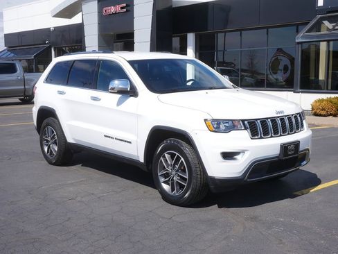 Used 2018 Jeep Grand Cherokee Limited image 2