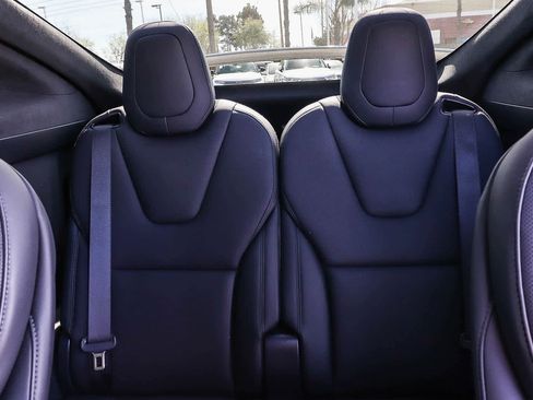 Used 2023 Tesla Model X Plaid image 22