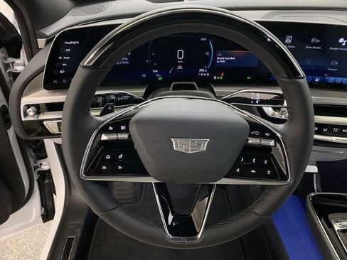 New 2025 Cadillac Lyriq Sport AWD/4WD image 19