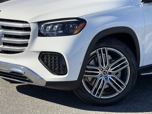 New 2026 Mercedes-Benz GLS 450 4MATIC image 4
