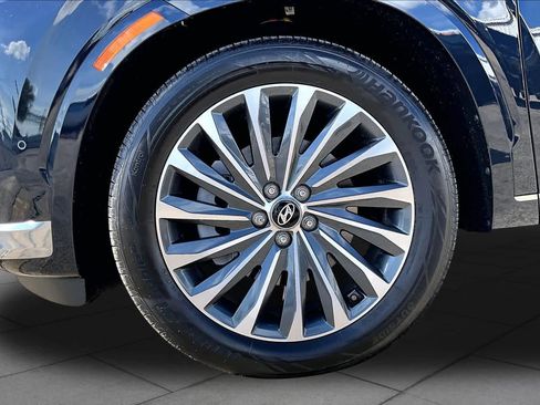 Used 2025 Hyundai Palisade Calligraphy AWD/4WD image 11