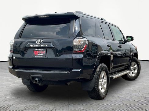 Used 2023 Toyota 4Runner SR5 Premium w/ Moonroof Package AWD/4WD image 6