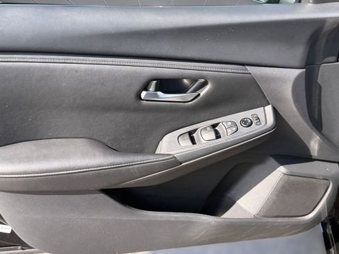 Used 2024 Nissan Sentra SV image 13