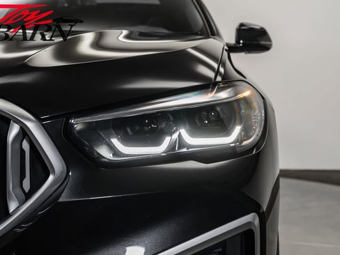 Used 2023 BMW X6 xDrive40i w/ Premium Package image 10