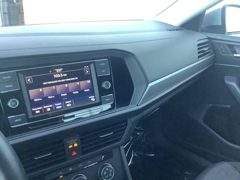 Used 2024 Volkswagen Jetta S FWD image 17