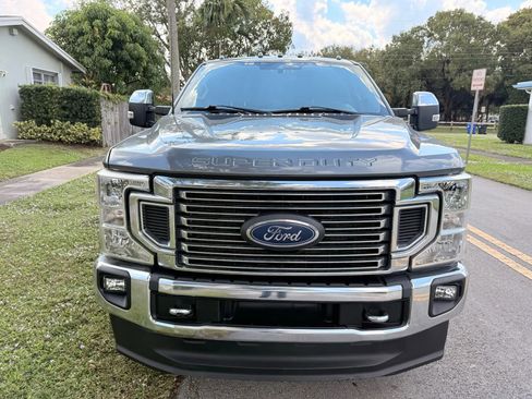 Used 2022 Ford F350 XLT w/ XLT Premium Package AWD/4WD image 6