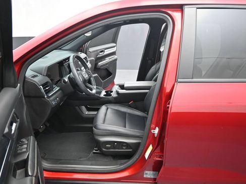 Used 2025 GMC Terrain Elevation w/ Elevation Premium Package AWD/4WD image 10