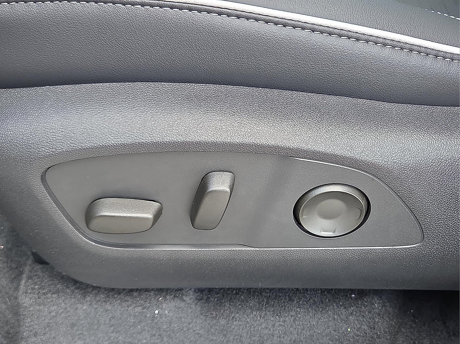 New 2026 Buick Enclave Sport Touring w/ Power Package FWD image 16