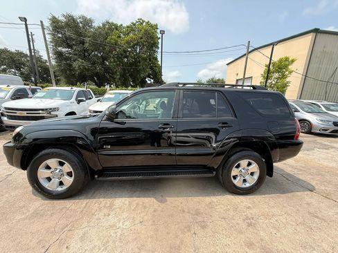 Used 2005 Toyota 4Runner SR5 RWD image 4