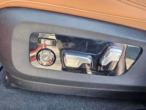 New 2026 BMW X6 xDrive40i image 4