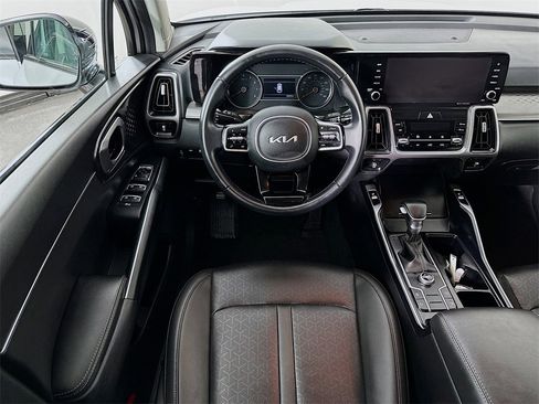 Certified 2023 Kia Sorento S image 3
