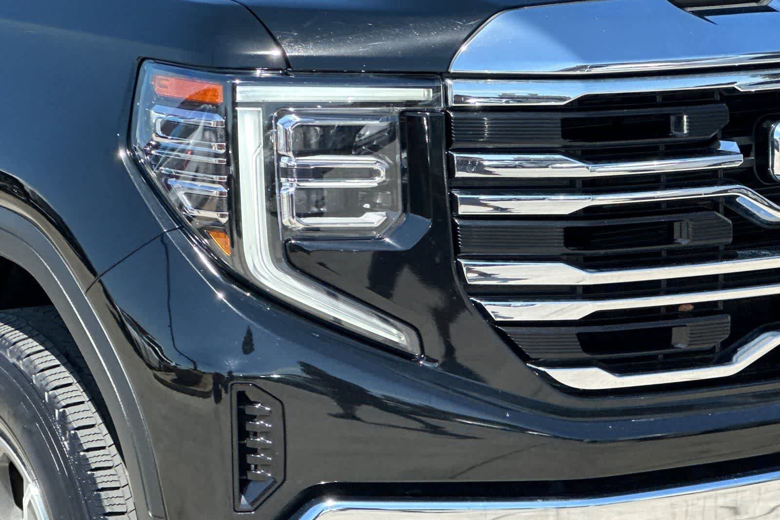 Used 2025 GMC Sierra 1500 SLT RWD image 34