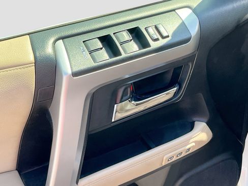 Used 2020 Toyota 4Runner Limited RWD image 18