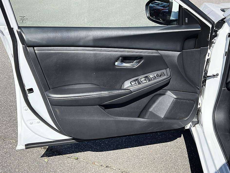 Certified 2025 Nissan Sentra SV FWD image 19