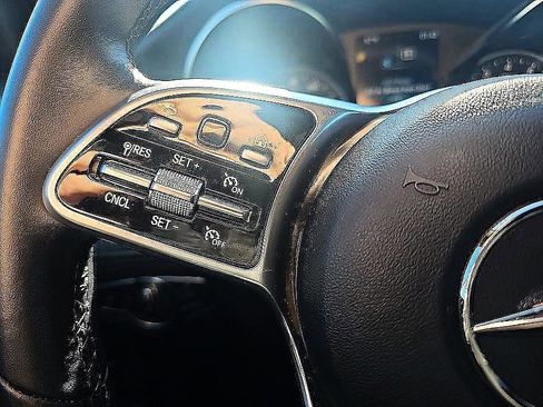 Used 2022 Mercedes-Benz GLC 300 image 18