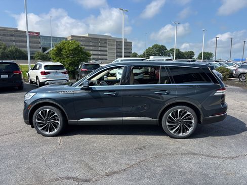 Certified 2022 Lincoln Aviator Reserve w/ Equipment Group 201A AWD/4WD image 4