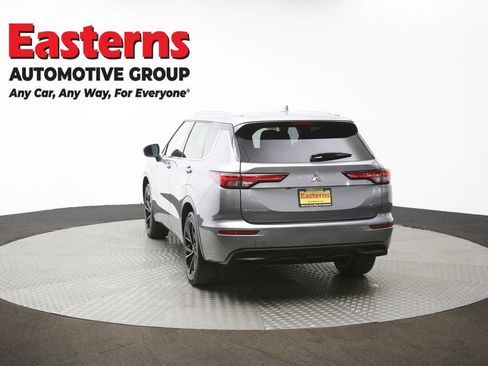 Used 2022 Mitsubishi Outlander SEL image 38