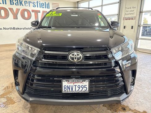Used 2019 Toyota Highlander SE FWD image 5