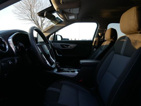 Used 2024 Chevrolet Blazer LT w/ Convenience Package image 9