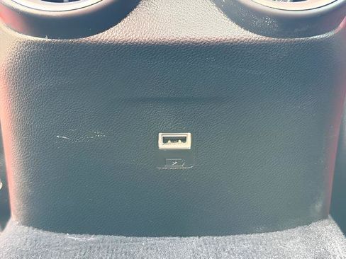 Used 2021 Alfa Romeo Giulia Ti w/ Nero Edizione image 10