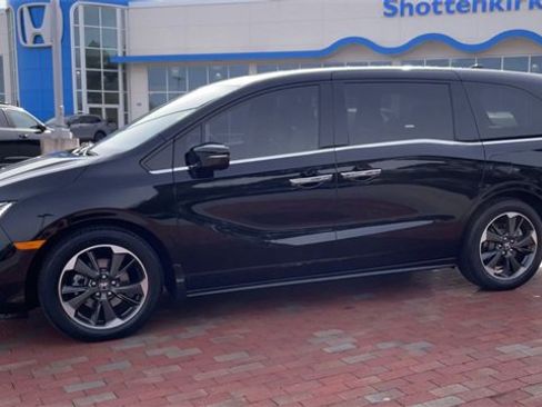 Certified 2024 Honda Odyssey Elite image 7