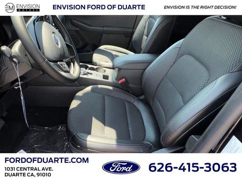 New 2025 Ford Escape SE image 16