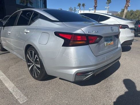 Used 2019 Nissan Altima 2.5 SR FWD image 5
