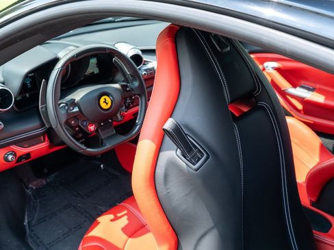 Used 2022 Ferrari F8 Tributo RWD image 42