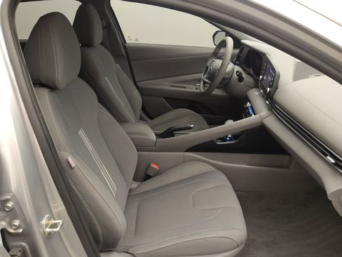 Used 2021 Hyundai Elantra SEL FWD image 21