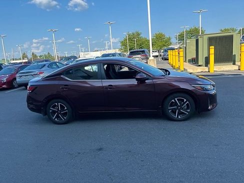 Used 2024 Nissan Sentra SV FWD image 5