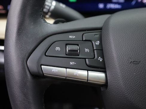 Used 2025 Cadillac XT4 Premium Luxury w/ Cold Weather Package FWD image 25