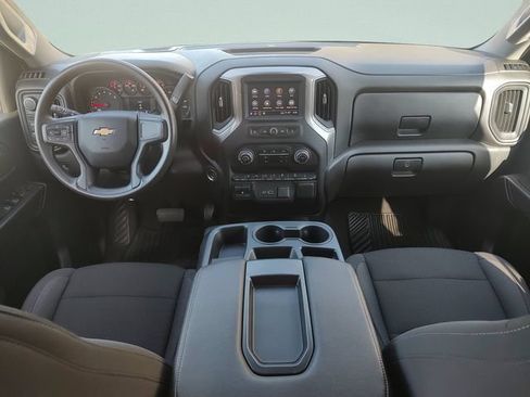 Used 2025 Chevrolet Silverado 2500 Custom w/ Custom Value Package AWD/4WD image 9