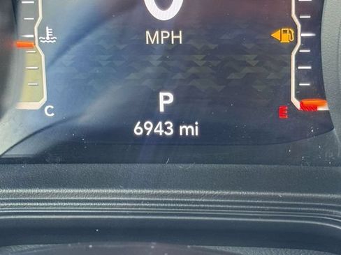 Used 2025 Jeep Gladiator Rubicon AWD/4WD image 28
